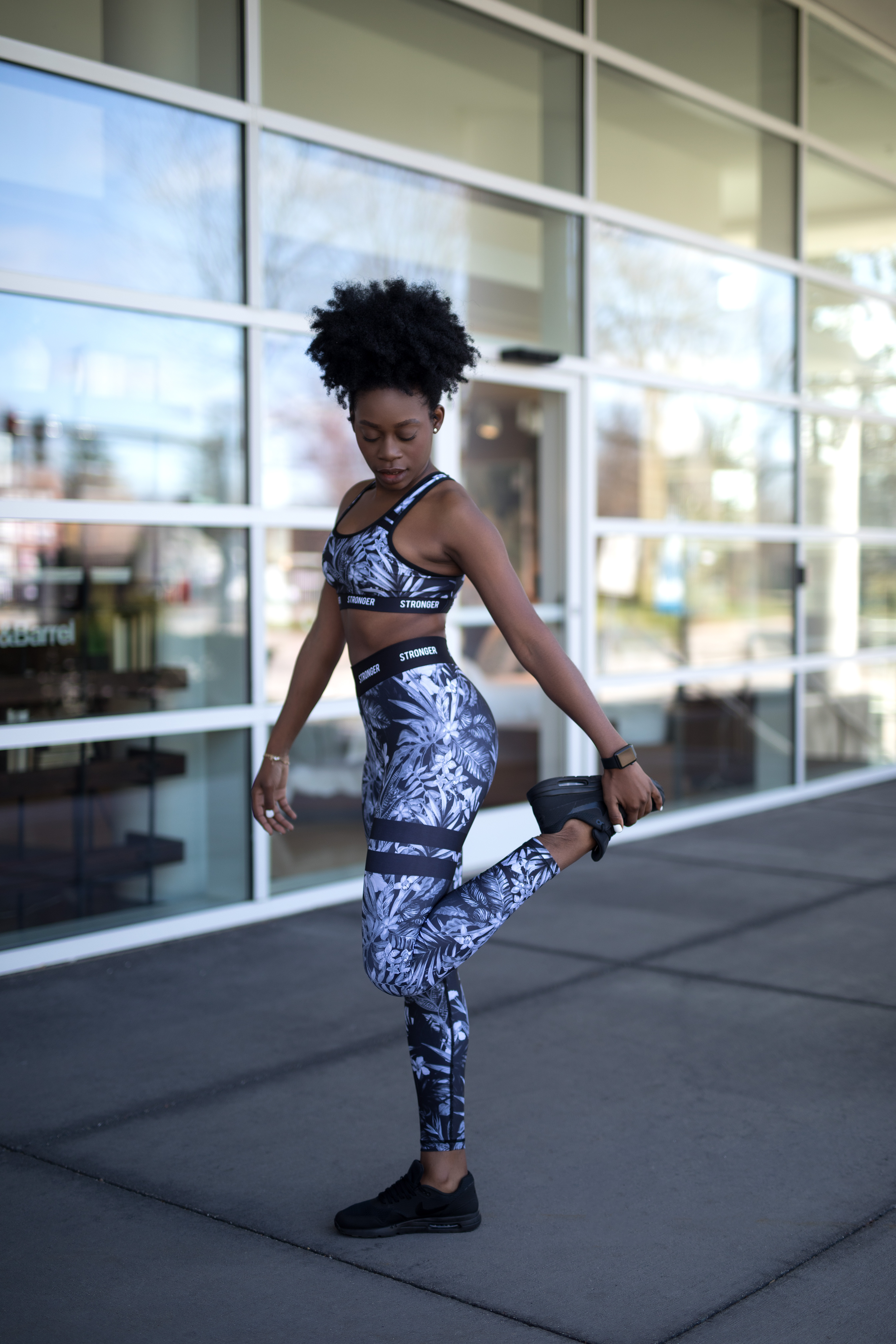 5 PRINTED TIGHTS THAT MAKE YOU WANT TO HIT THE GYM, Yours Truly Yinka
